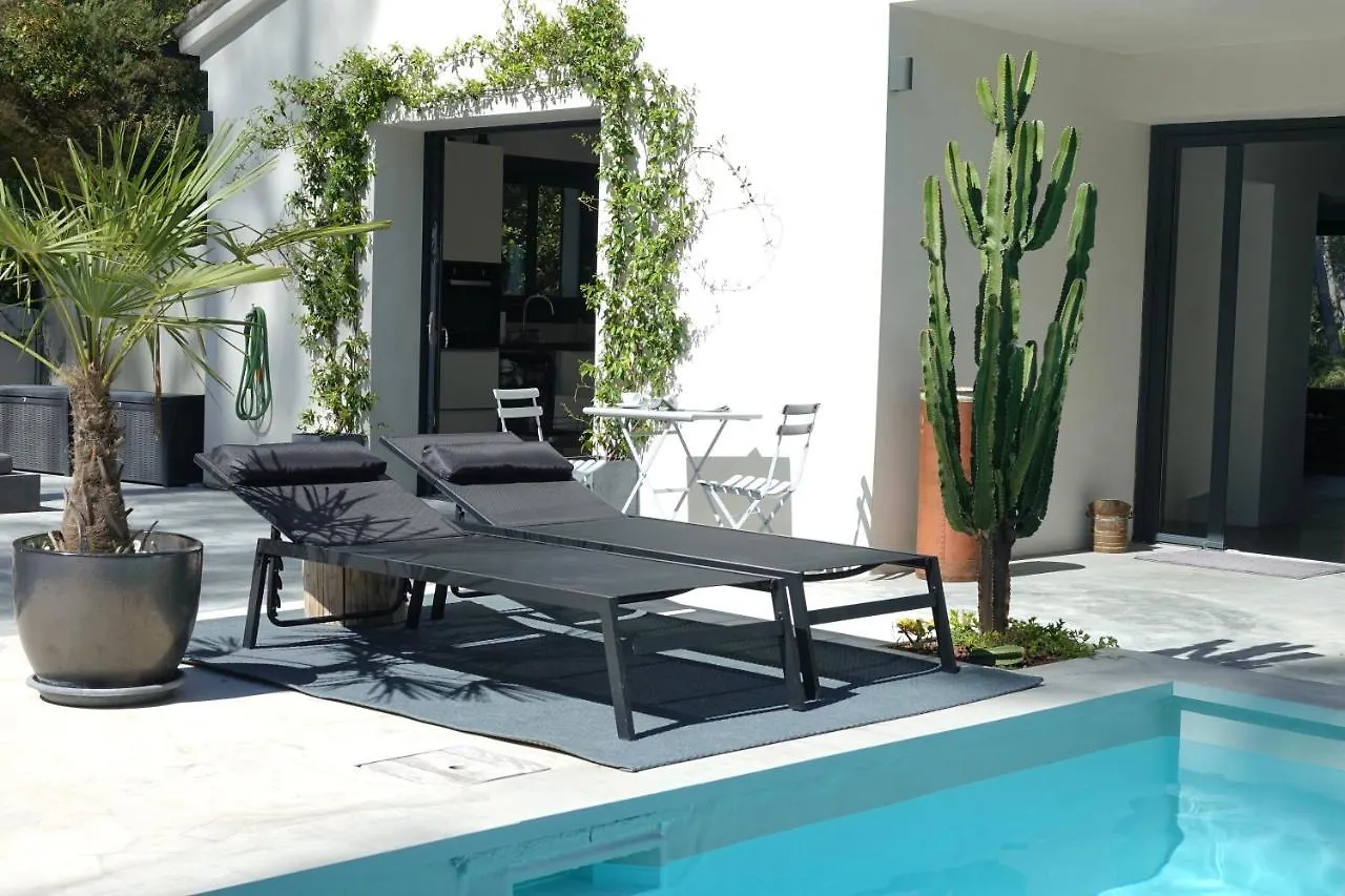 Arty Provence, Piscine Chauffee Bed & Breakfast Saint-Etienne-du-Gres