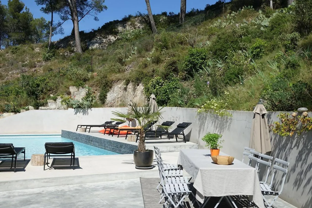 Arty Provence, Piscine Chauffee Bed & Breakfast Saint-Etienne-du-Gres 0*,