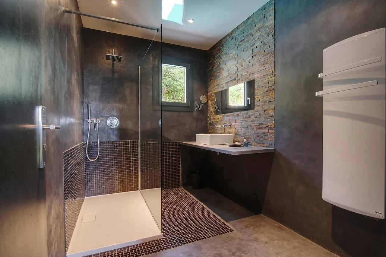 Bed and Breakfast Arty Provence, Piscine Chauffee Сент-Этьен-дю-Грес