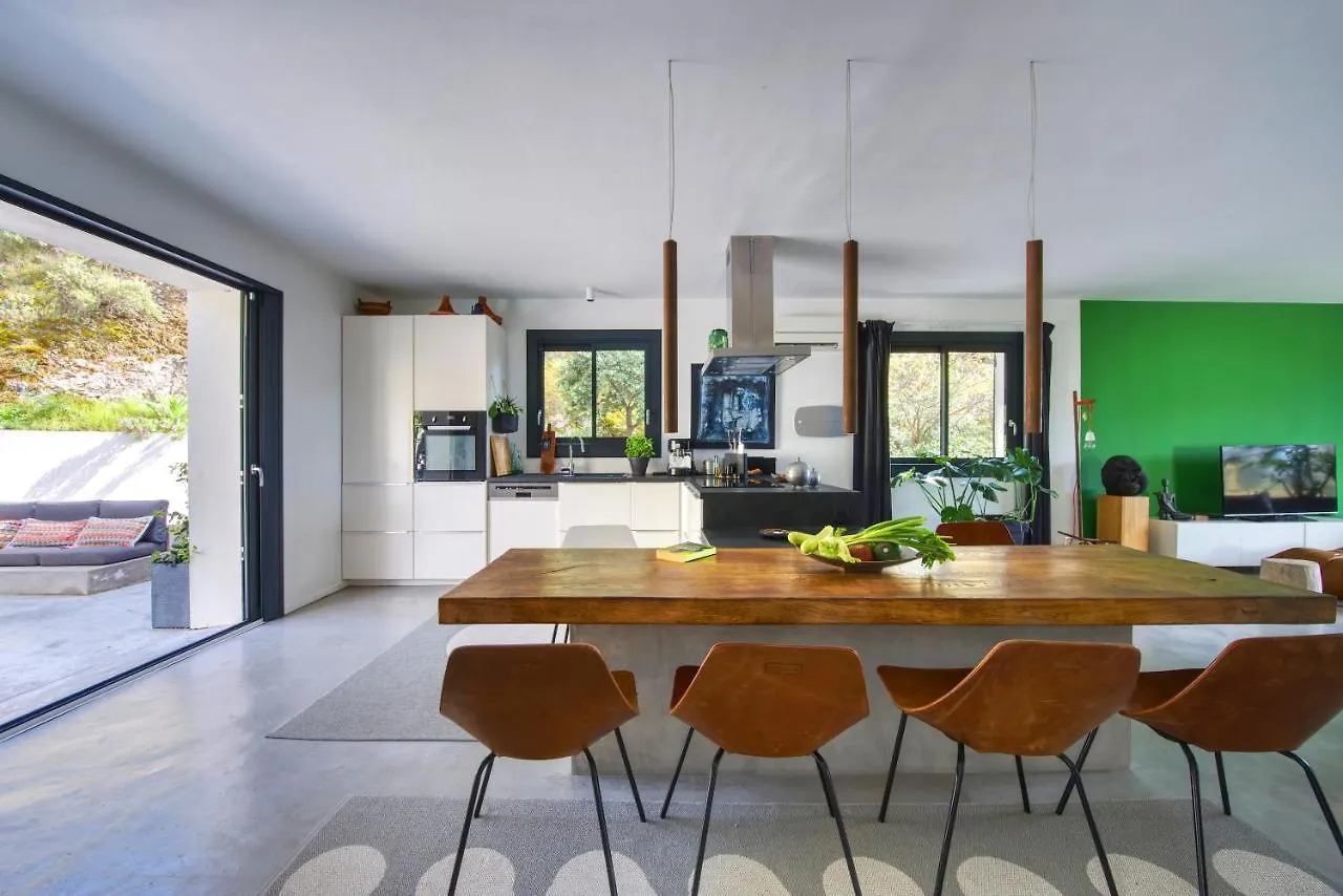 Bed and Breakfast Arty Provence, Piscine Chauffee Сент-Этьен-дю-Грес