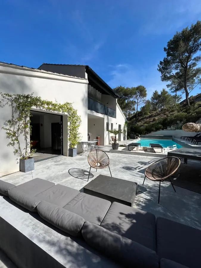 Bed and Breakfast Arty Provence, Piscine Chauffee Сент-Этьен-дю-Грес Отель типа 